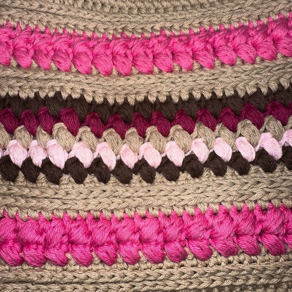 NWT Handcrafted Pink and Tan Crochet Crossbody Bag - Picture 5 of 13